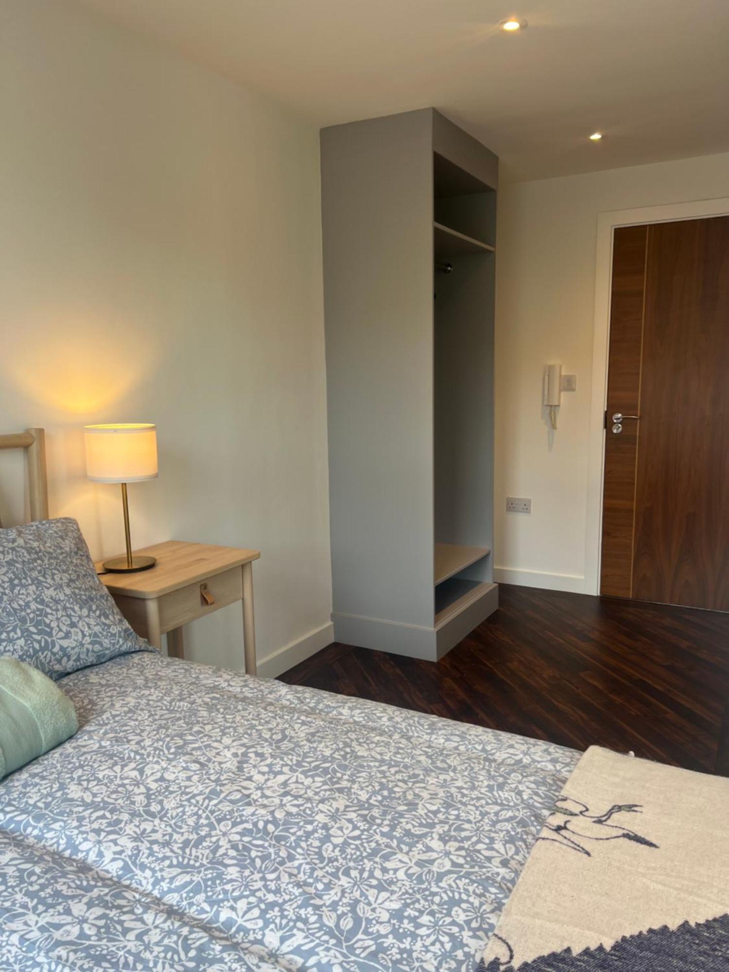 Spacious Battersea Rooms And Apartments London Exterior foto