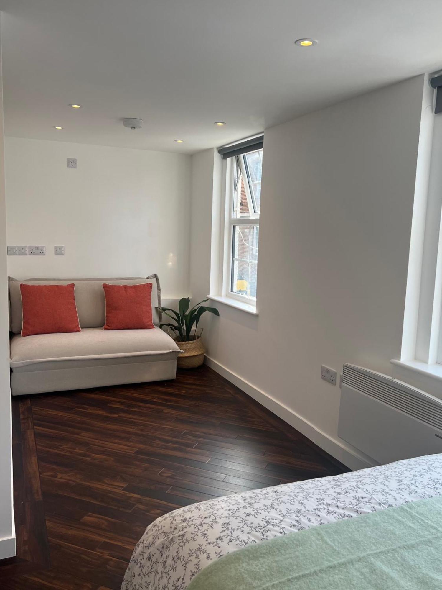 Spacious Battersea Rooms And Apartments London Exterior foto